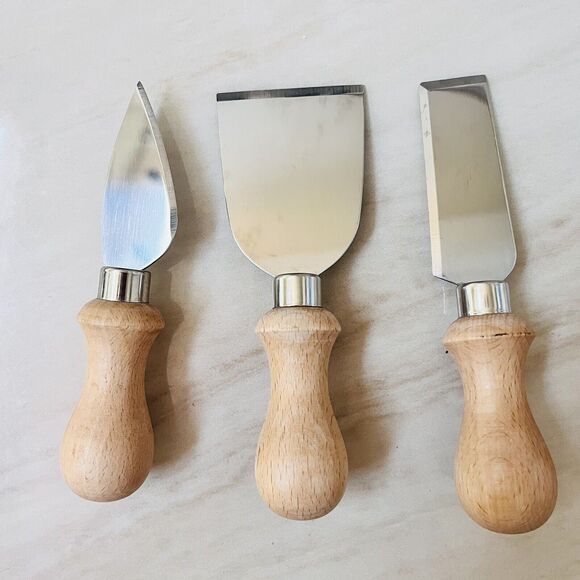 Cheese Board Spread Knives Wooden Handle Set of 3 Gatherings Party - Picture 2 of 6